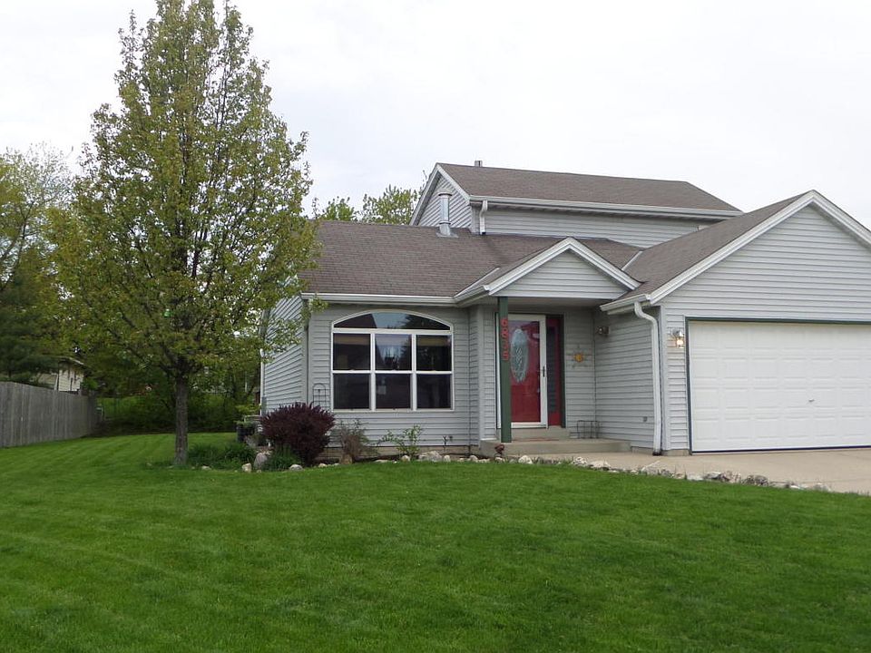 2nd image of 6835 S Crane Dr