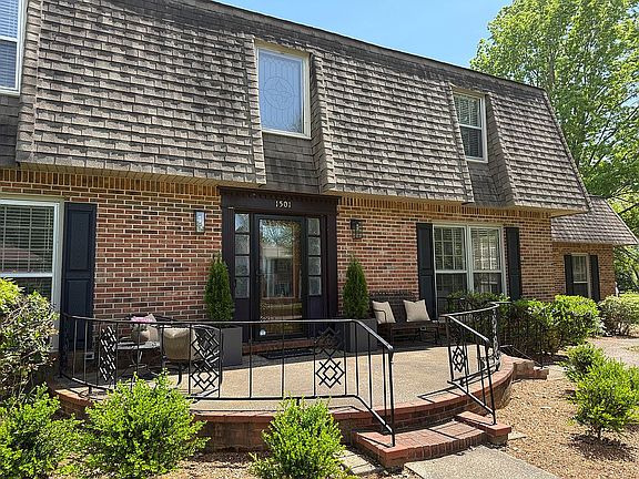 3rd image of 1501 Beckett Dr