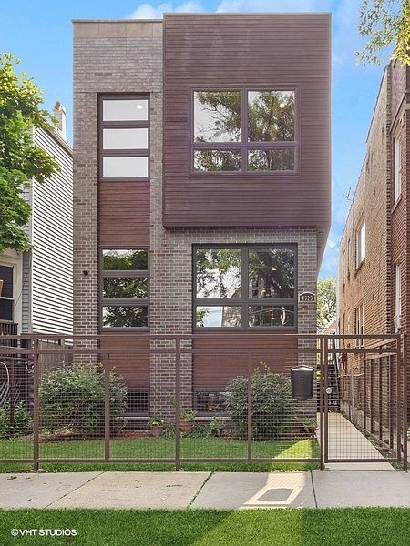 1st image of 4323 N Saint Louis Ave