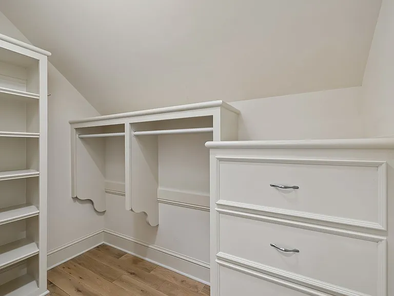4533 Alcott Dr — Photo 50