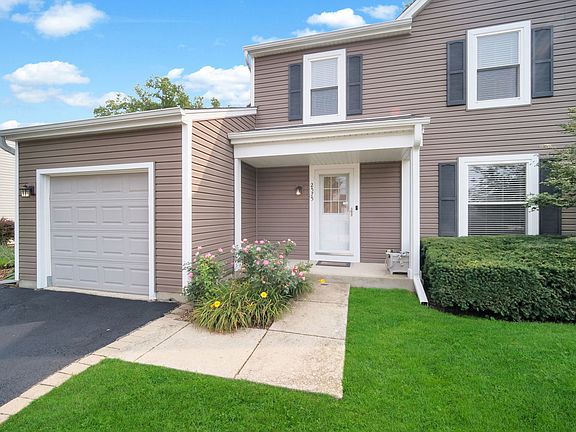 2nd image of 2575 Prairieview Ln N