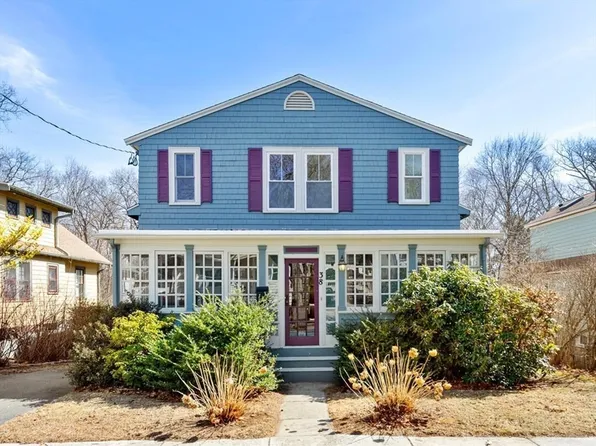 38 High Haith Rd, Arlington, MA 02476