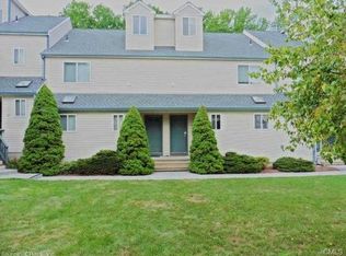 23 Ivy Grove Ct, Shelton, CT 06484