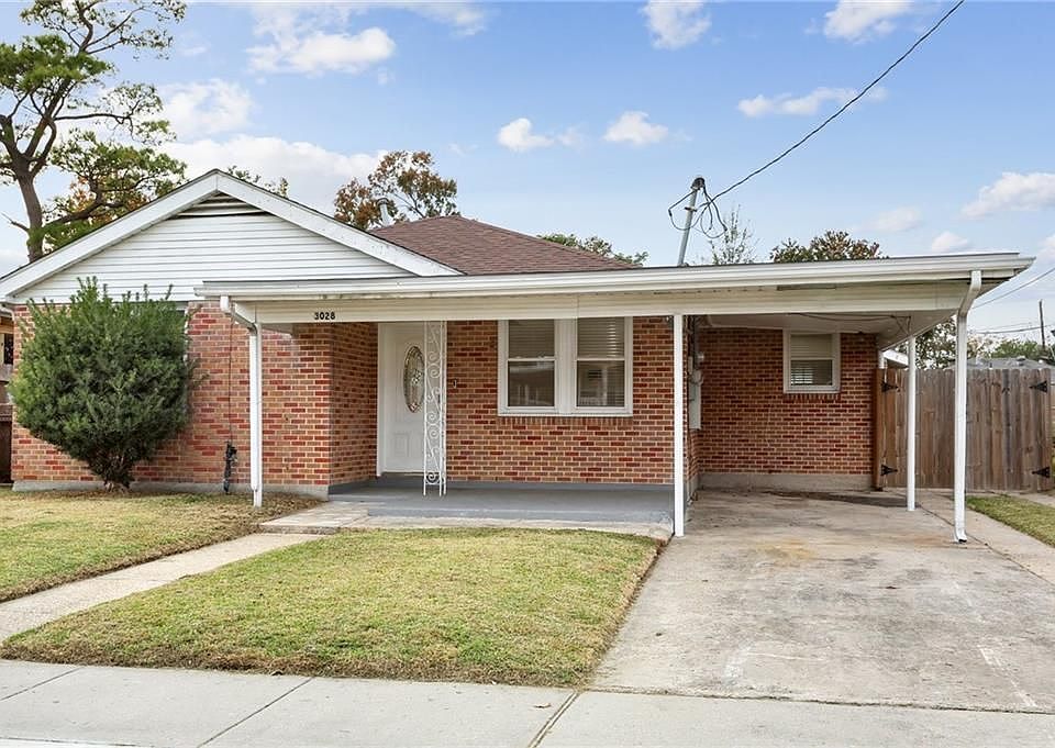 1st image of 3028 Lloyds Ave