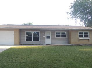 1194 Windsor Ln, Hanover Park, IL 60133