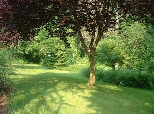 1 Westover Dr, Thornton, PA 19373