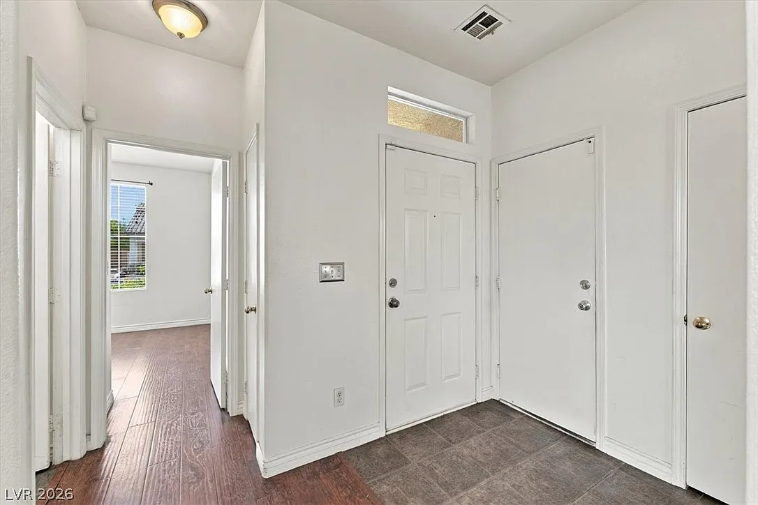 2 bed, 2.0 bath, 1144 sqft, $1,995 — Photo 4