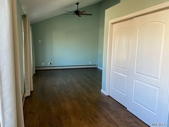 5th image of 158 N Suffolk Ave