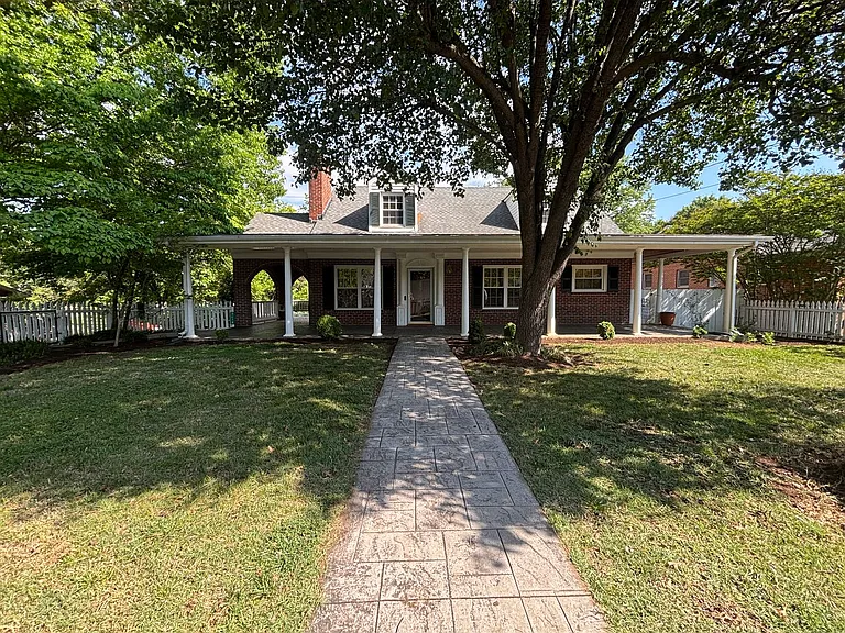 3479 Overbrook Dr — Photo 96