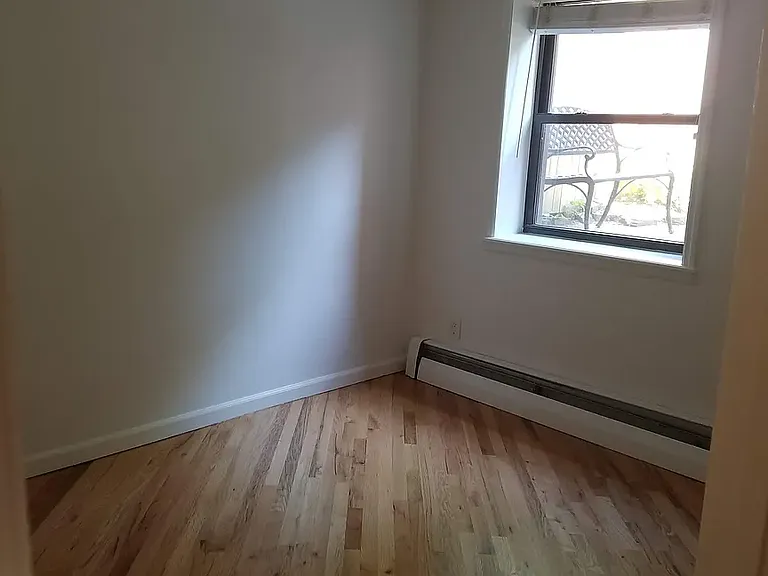 165 Warren St #GARDEN — Photo 6