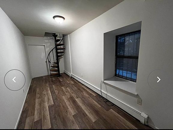 3rd image of 205 W 102nd St APT 1b