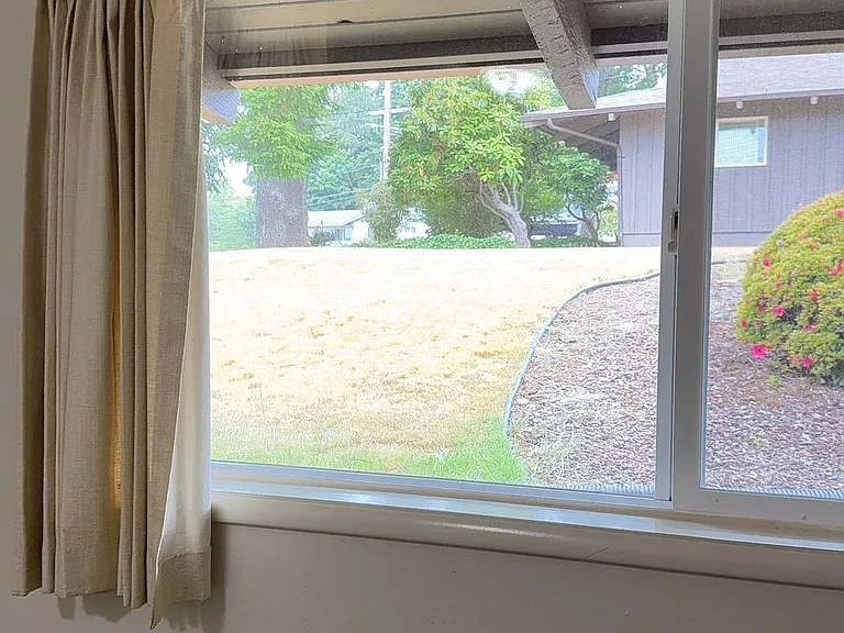 400 Beacon Hill Dr #12 — Photo 11