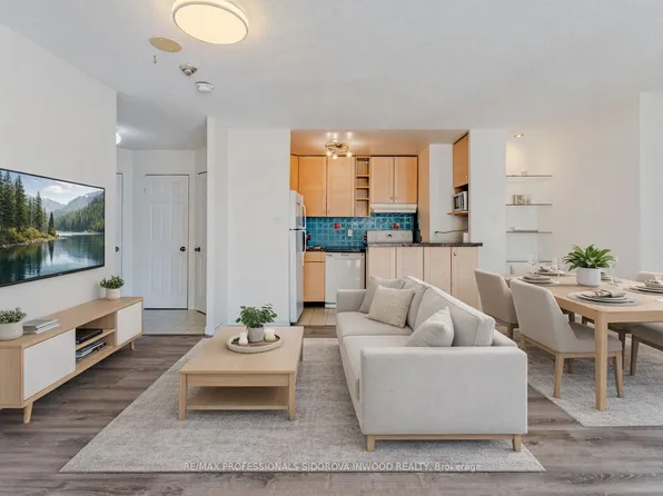 55 Centre Ave #2507, Toronto, ON M5G 2H5