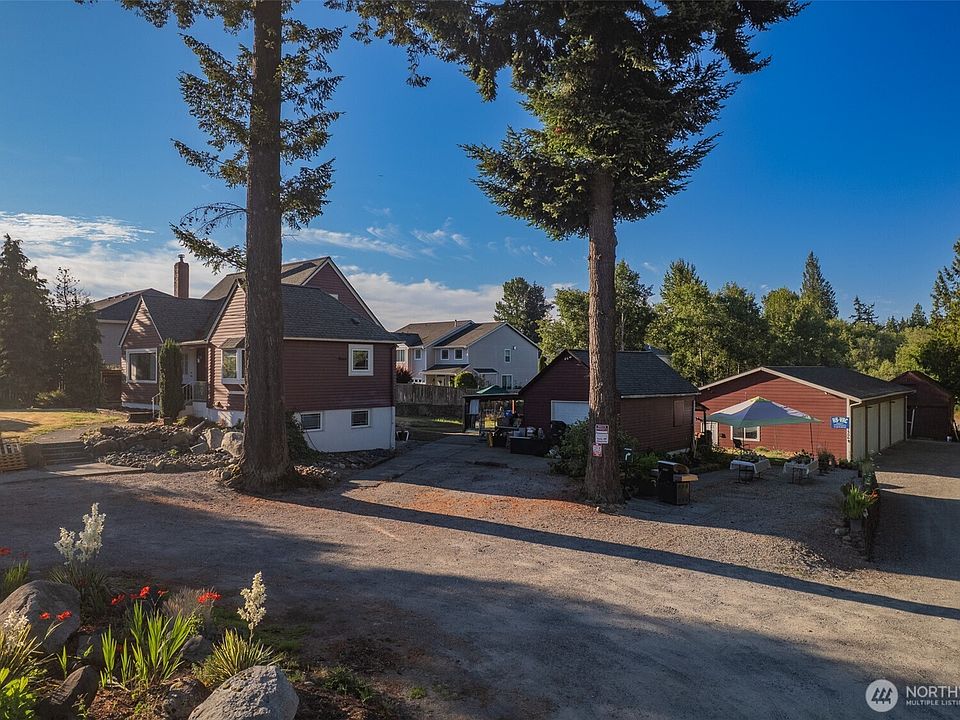 1st image of 1308 104th Street E
