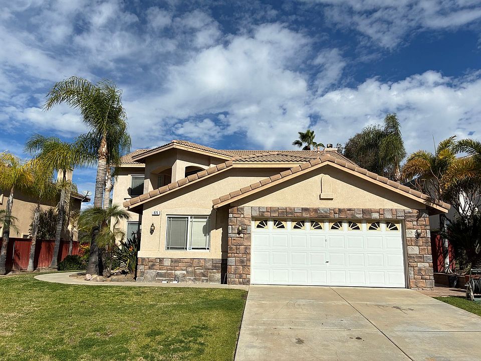 1st image of 875 Shepard Crest Dr