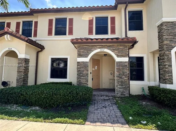 3212 SE 4th Ct #3212, Homestead, FL 33033