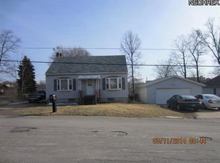 2808 McElwain Rd, Akron, OH 44312