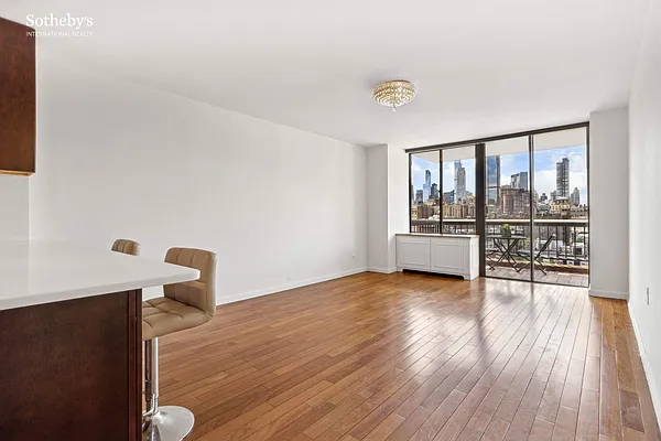 Rented by Sotheby's International Realty | media 2