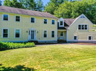 30 Cedar Hill Dr, Acushnet, MA 02743