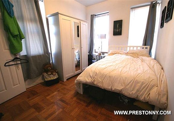 2nd image of 172 Prince St APT 5D