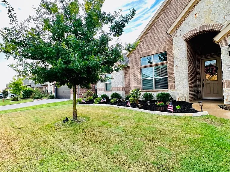 5116 Chisholm View Dr — Photo 2