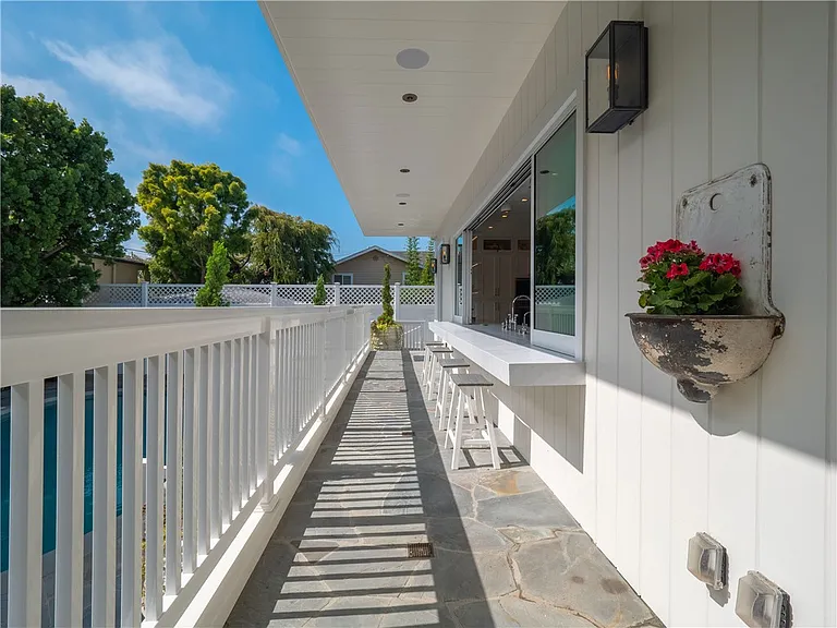 3403 Laurel Ave — Photo 21