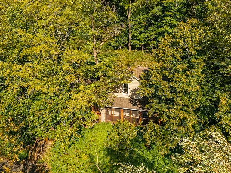 1519 S Lake Rd — Photo 3