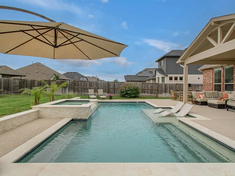 7111 Pondhawk Dr — Photo 35