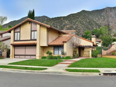 3755 Valley Lights Dr, Pasadena, CA, 91107