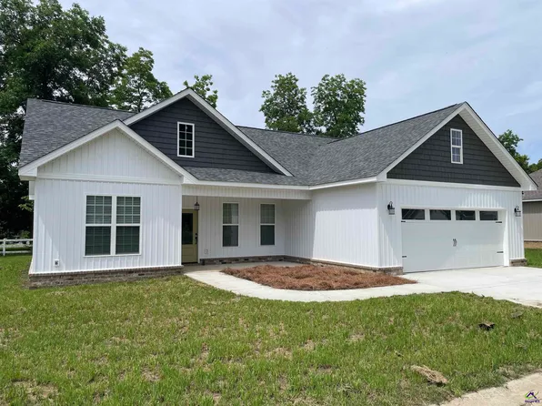116 Pecan St, Cochran, GA 31014