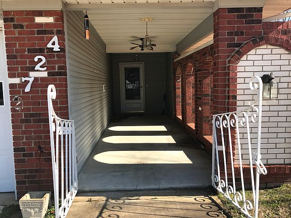 3rd image of 2724 Brown Ave