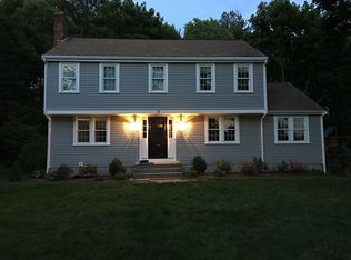 12 Grenadier Rd, Hingham, MA 02043