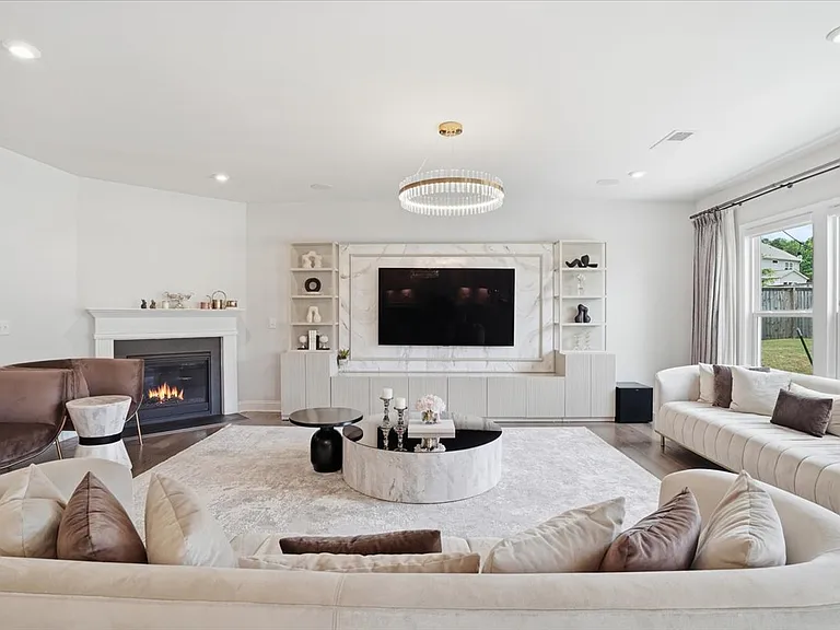 3725 Topsail Ct — Photo 11