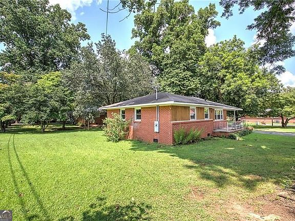 2nd image of 7 West Dr