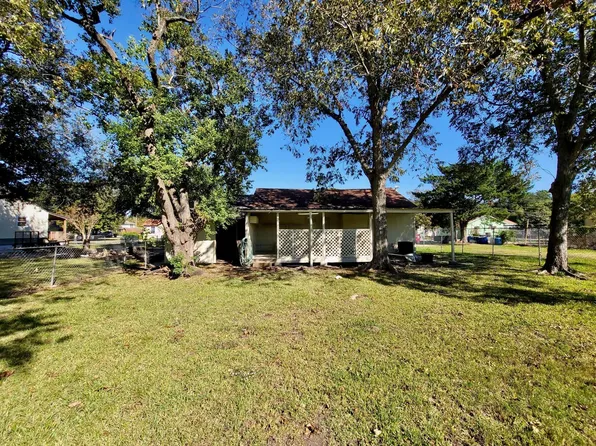 2425 8th Ave, Port Arthur, TX 77642