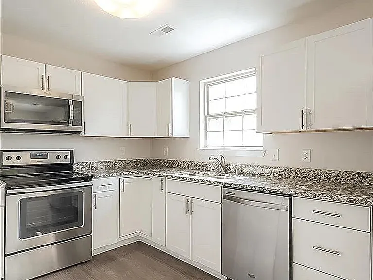 3825 Lady Di Ln #3825 — Photo 5