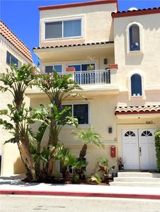 840 Loma Dr APT 2, Hermosa Beach, CA, 90254