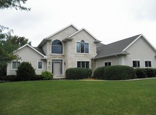 3026 Buttercup Rd, Neenah, WI 54956