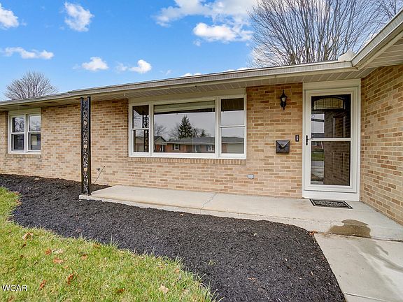 3rd image of 243 Barnsbury Dr