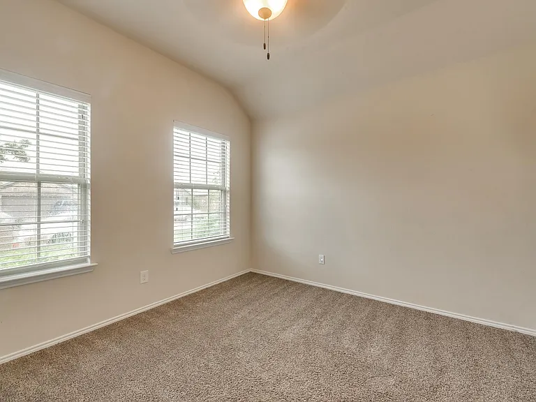 4721 Lazy Oaks St — Photo 21