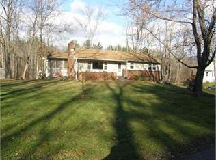 53 Tanglewood Rd, West Hurley, NY 12491