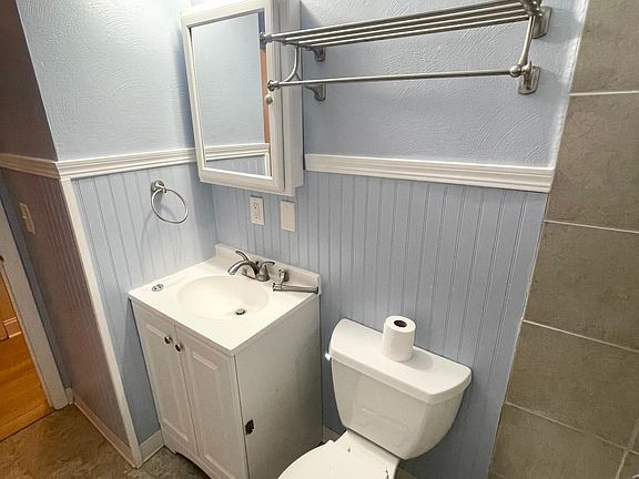 4th image of 3221 8th St #3221