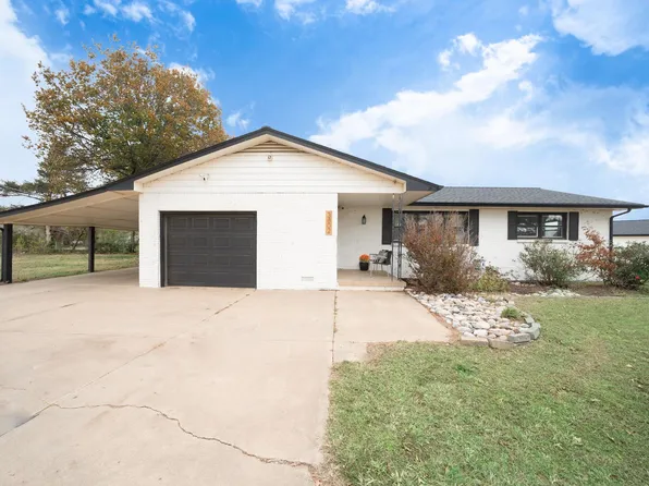 3802 N 135th St W, Maize, KS 67101
