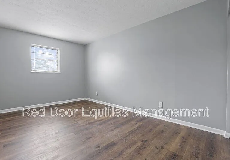 123 W Walnut St #N — Photo 8