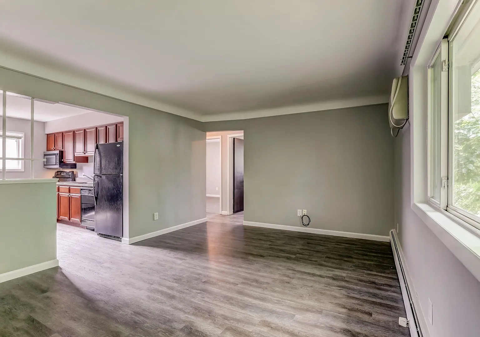 649 Maple Rd — Photo 4