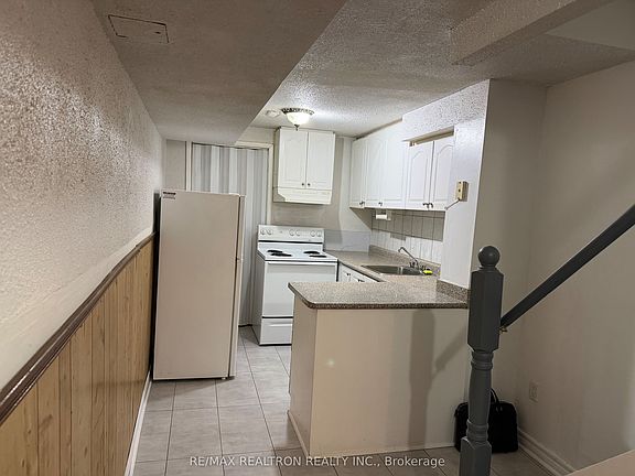 5th image of 33 Rainbow Ridge Ave