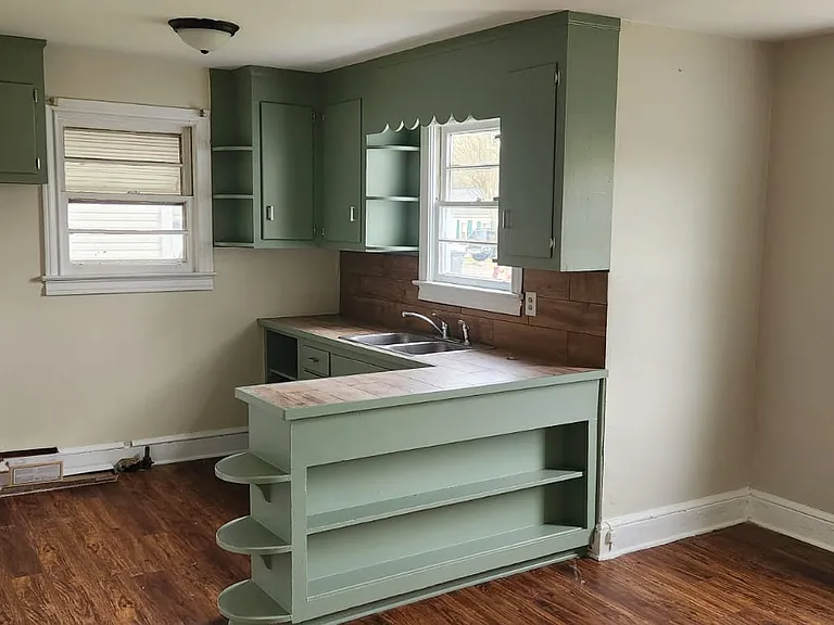1A Callahan Ave — Photo 2