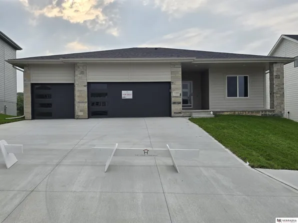 11342 N 162nd St, Bennington, NE 68007