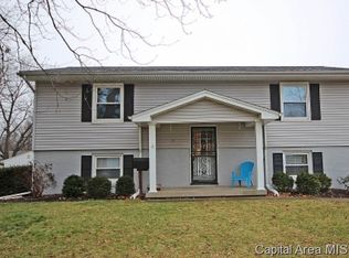 17 Kirkley Ln, Springfield, IL 62704