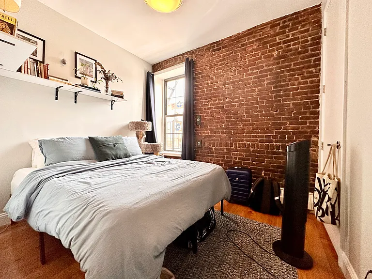 233 Eldert St #2FF — Photo 4